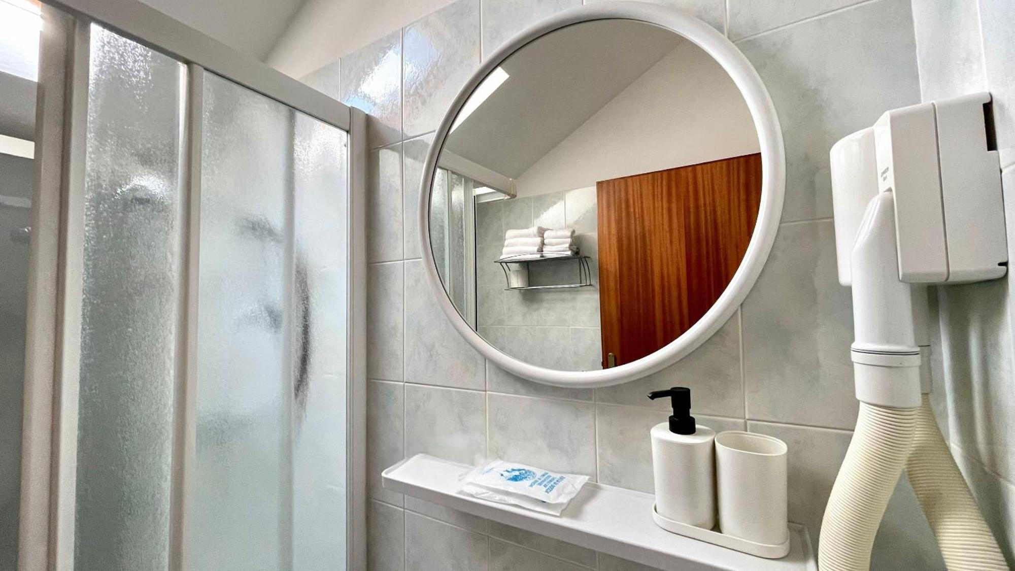 Hotel Zanella Cervia Luaran gambar